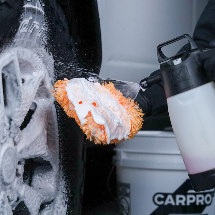 CARPRO FingerPrint Precision Mini Wheel Mitt