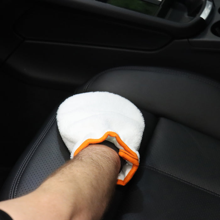 CARPRO InnerScrub Detailing Glove